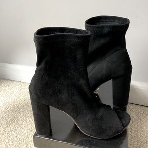 Peep Toe Chunky Heeled Suede Ankle Boots